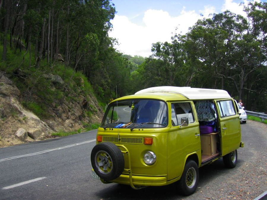 The kombi at Heales Outlook, Gillies Highway