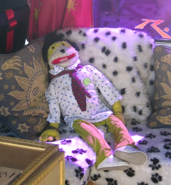 Flat eric in 70s get-up