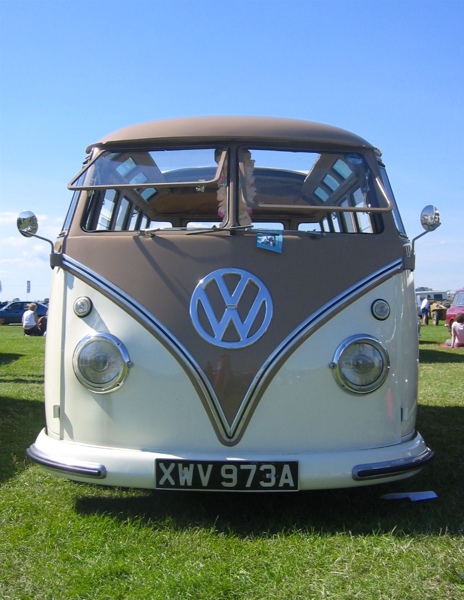Another tasty-looking split screen bus