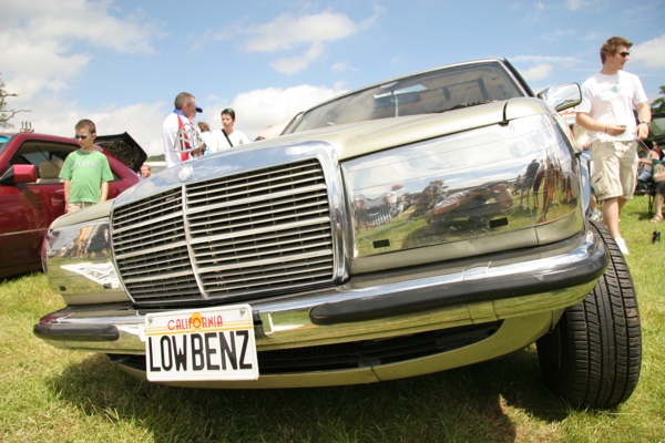 Lowrider car pumping its haydraulics