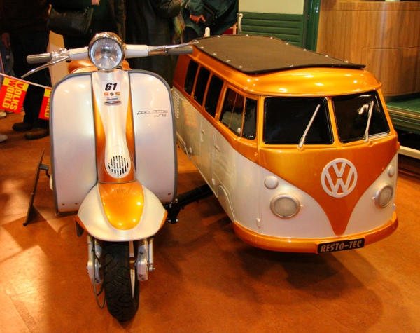 Lambretta and split screen side car. How cool?